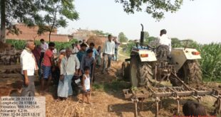 राजस्व टीम ने   चकबंदी के समय से काबिज सरकारी चकरोड की जमीन कब्जा मुक्त कराई