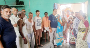 वृध्दाश्रम को संकट मोचन दरबार ने भेंट किए तीन पंखे