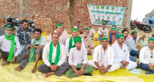 ब्लॉक वजीरगंज के बैहटरा में पंचायत का आयोजन