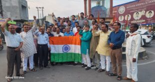 भारतीय सेना के उत्साहवर्धन हेतु शौर्य प्रदर्शन किया
