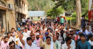 *बिजली आउटसोर्स कर्मचारियों की छटनी एवं भिन्न-भिन्न समस्याओं का समाधान न होने के कारण कार्य बहिष्कार शुरू।*
