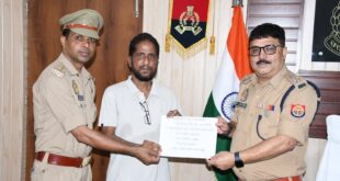 31000/- रुपये बैंक में होल्ड कराते हुये वापस