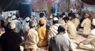 महफिल ए मीलाद में नातख्वा ने पढ़े रूहानी कलाम