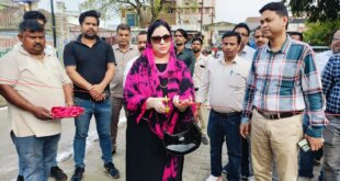 नगर की सफाई व्यवस्था को मिलेगी रफ्तार: पालिकाध्यक्ष फात्मा रज़ा ने 76.50 लाख के ट्रैक्टर-जेसीबी को दिखाई हरी झंडी