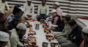 रोज़ा इफ़्तार में दिखी कौमी एकता की मिसाल, पत्रकारों व सर्वसमाज के लोगों ने किया सामूहिक इफ़्तार