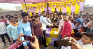 डे-नाइट वॉलीबॉल टूर्नामेंट में शिकोहाबाद बना चैंपियन, ग्वालियर को फाइनल में हराया