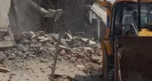 बदायूं में दोहरे हत्याकांड पर प्रशासन सख्त, आरोपियों की संपत्तियों पर चला बुलडोजर