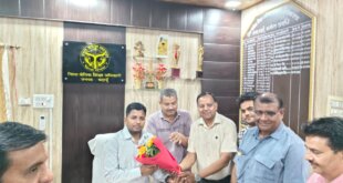 राष्ट्रीय शैक्षिक महासंघ ने नवागत बीएसए नवीन कुमार का किया स्वागत, उठाईं शिक्षकों की समस्याएं