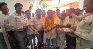 केंद्रीय मंत्री बीएल वर्मा ने किया लोधी ट्रेडर्स के नए शोरूम का उद्घाटन