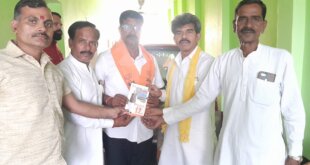 जिला पंचायत अध्यक्ष पति ने पूर्व सैनिक व भाजपा कार्यकर्ताओं को सम्मानित किया