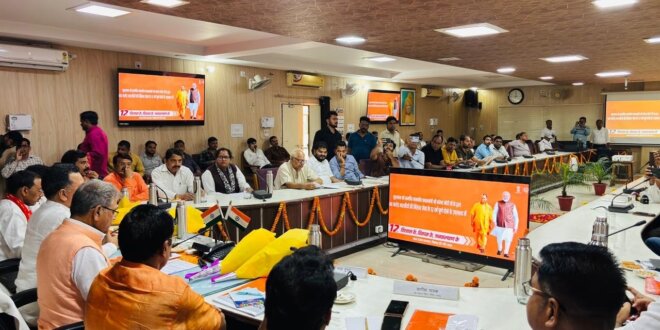 बदायूं में 11 हजार करोड़ से अधिक के विकास कार्यों का दावा, प्रभारी मंत्री बोले- सुशासन के 12 वर्ष बने जनविश्वास की पहचान