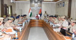 अपराध नियंत्रण और कानून व्यवस्था पर एसएसपी ने की समीक्षा, अधिकारियों को दिए आवश्यक निर्देश