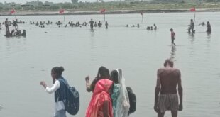 जेठ दशहरा पर गंगा घाटों पर उमड़ा आस्था का सैलाब, 50 हजार से अधिक श्रद्धालुओं ने लगाई डुबकी