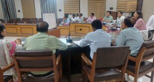 सीडीओ ने की पोषण, शिक्षा और पशुपालन योजनाओं की समीक्षा, अधिकारियों को दिए निर्देश