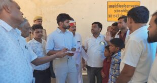 उप जिलाधिकारी श्री साई आश्रित शाख मुरी ने ग्रामीणों के बीच पहुंचकर उनकी समस्याएं सुनी