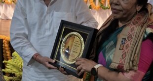 देहदान का संकल्प लेकर नीलिमा पाठक बनीं प्रेरणा, एसआरएमएस इंस्टीट्यूट में विशेष सम्मान समारोह आयोजित