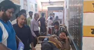 दो बाइकों की आमने-सामने जोरदार भिड़ंत, भाई-बहन समेत तीन लोग गंभीर घायल
