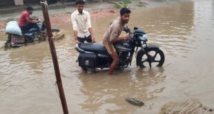 हजरतपुर में जर्जर सड़क और जलभराव से ग्रामीण और दुकानदार बेहाल, प्रशासन मौन