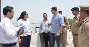 आषाढ़ अमावस्या स्नान से पहले कछला गंगा घाट का डीएम-एसएसपी ने किया निरीक्षण, सुरक्षा और यातायात व्यवस्था पर दिए निर्देश