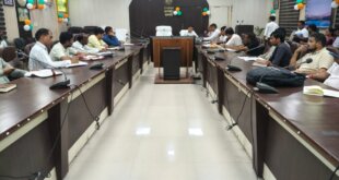 डीएम की अध्यक्षता में हुई महत्वपूर्ण बैठक, कांवड़ यात्रा और पंचायती राज व्यवस्थाओं को लेकर दिए कड़े निर्देश