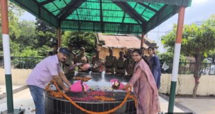 कारगिल विजय दिवस: एनसीसी कैडेट्स ने शहीद स्थल पर अर्पित की श्रद्धांजलि, तुलसी के पौधे लगाए*