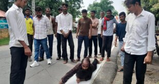दबथरा से वृंदावन के लिए दंडवत यात्रा पर निकले युवा बाबा अमन यादव