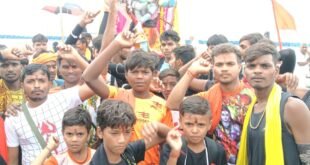 हजारों कांवड़ियों ने कछला से गंगाजल भरकर शिवालयों का किया रुख