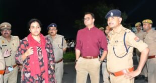कांवड़ियों से भरी ट्रैक्टर-ट्राली पलटी, डीएम और एसएसपी ने किया घटनास्थल का निरीक्षण