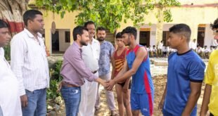 सिद्ध बाबा इंटर कॉलेज बरौलिया में हुई जनपदीय कुश्ती प्रतियोगिता मंडल के लिए बदायूं से 4 खिलाड़ी चयनित*