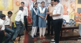 राष्ट्रीय कृमि मुक्ति दिवस का शुभारंभ, सीएमओ ने बच्चों को एल्बेंडाजोल की गोली खिलाकर किया जागरूक