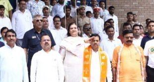 केन्द्रीय राज्यमंत्री ने ध्वजारोहण कर दी स्वतंत्रता दिवस की शुभकामनाएं