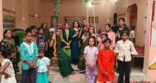 हरियाली तीज पर यज्ञ तीर्थ गुधनी में झूले और गीतों से गूंजा प्रज्ञा यज्ञ मंदिर