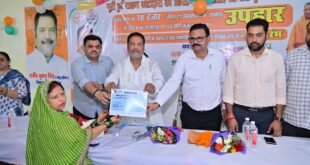 मुख्यमंत्री के ऐतिहासिक निर्णय से दातागंज के कोटेदारों के लाभांश में वृद्धि, खिले चेहरे
