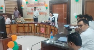 जिला स्वास्थ्य समिति की बैठक में योजनाओं की समीक्षा, सुधार के निर्देश