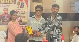 डिजिटल मीडिया सितारों के सम्मान समारोह में कॉमेडियन शाहनवाज सैफी सम्मानित