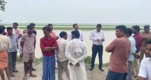 एडीएम ने बाढ़ प्रभावित ग्राम भुंडी का किया निरीक्षण