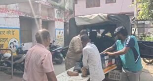 हाईवे किनारे पेड़ पर फंदे से लटका मिला युवक का शव, पहचान नहीं