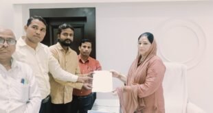 पालिकाध्यक्ष फात्मा रज़ा ने मृतक आश्रित कोटे में सफाई कर्मचारी को सौंपा नियुक्ति पत्र, खिले चेहरे