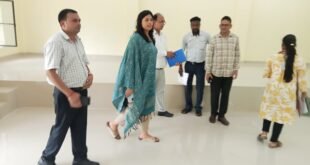 सीडीओ ने छात्र-छात्राओं से की चर्चा, प्रतियोगी परीक्षाओं की तैयारी का दिया मार्गदर्शन