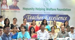 डॉ. त्रिवेन्द्र और डॉ. शुचि को मिला सर्वश्रेष्ठ शिक्षक उत्कृष्टता सम्मान