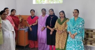 गिन्दो देवी महिला महाविद्यालय में “स्नातक दक्षताएं  विद्यार्थियों को भविष्य के लिए तैयार करना” विषय पर सेमिनार आयोजित