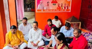 पीएम मोदी के जन्मदिवस पर बदायूं के नगला मंदिर में हुआ ‘दीर्घायु यज्ञ’, भाजपा नेताओं ने की उत्तम स्वास्थ्य की कामना