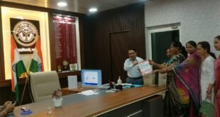 सेवा सुरक्षा और सम्मानजनक वेतन की मांग को लेकर शिक्षकों ने उठाई आवाज