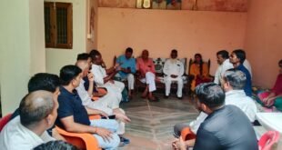 नवीगंज में सजी मंदाकिनी साहित्य मंच की काव्य गोष्ठी, कवियों ने अपनी रचनाओं से लूटी वाहवाही