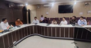 मतदेय स्थलों के प्रस्ताव को लेकर राजनीतिक दलों के प्रतिनिधियों के साथ बैठक आयोजित