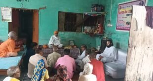 वृद्धाश्रम पहुंचकर रामायण जी ने बुजुर्गों के साथ भजन-कीर्तन किया