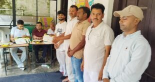 जनपद स्तरीय योग प्रतियोगिता में शिक्षकों ने दिखाई प्रतिभा