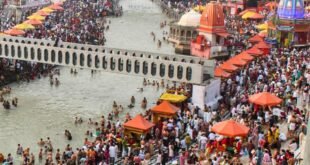 सर्वपितृ अमावस्या पर हरिद्वार में उमड़ी श्रद्धालुओं की भीड़