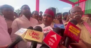 पीडीए पंचायत में धर्मेन्द्र यादव ने सरकार और चुनाव आयोग पर साधा निशाना