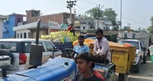 मक्का के सीजन में भी परेशान हुए थे लोग, अब धान के वाहनों से बढ़ा दबाव; स्थायी समाधान की मांग
